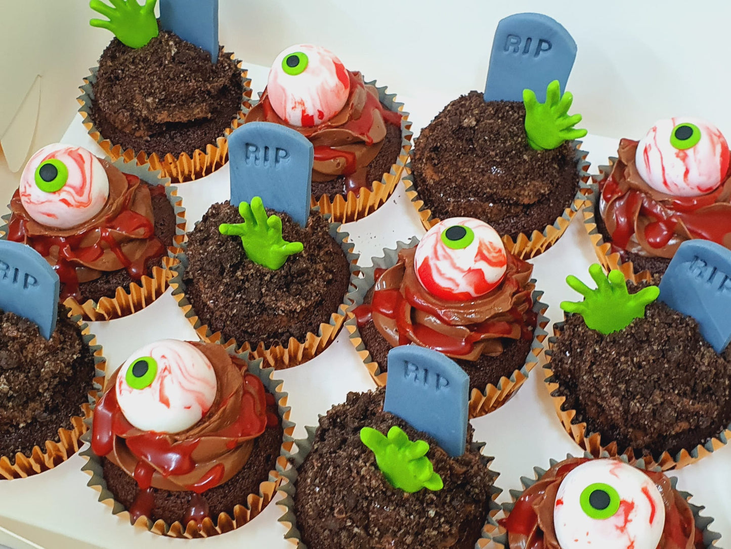 Halloween Cupcakes - Grave Evil (Box of 12)