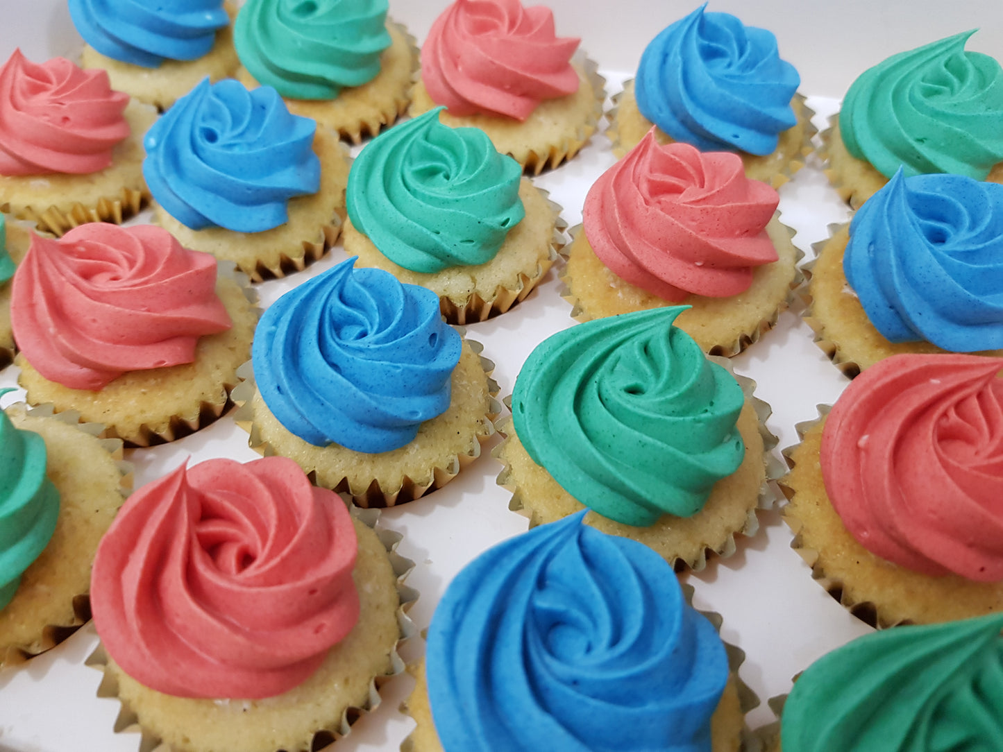 Assorted Colour Frosting Mini Cupcakes (Box of 20) - Cuppacakes - Singapore's Very Own Cupcakes Shop