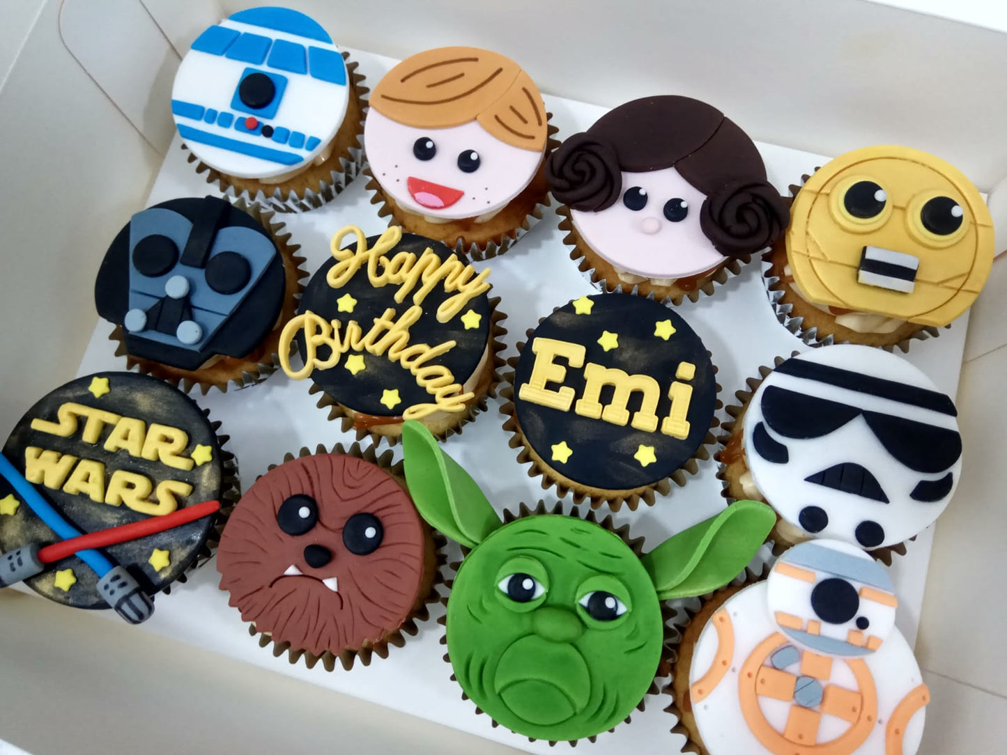Starwars Cupcakes (Box of 12) - Cuppacakes - Singapore's Very Own Cupcakes Shop